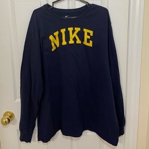 NIKE SPELL OUT LONG SLEEVE T-SHIRT